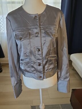 Donna Degnan Silver-Gray Collarless Snap Jacket